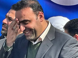 شهردار تا پایان دوره ششم شورا ماندنی است به شایعات توجه نکنید